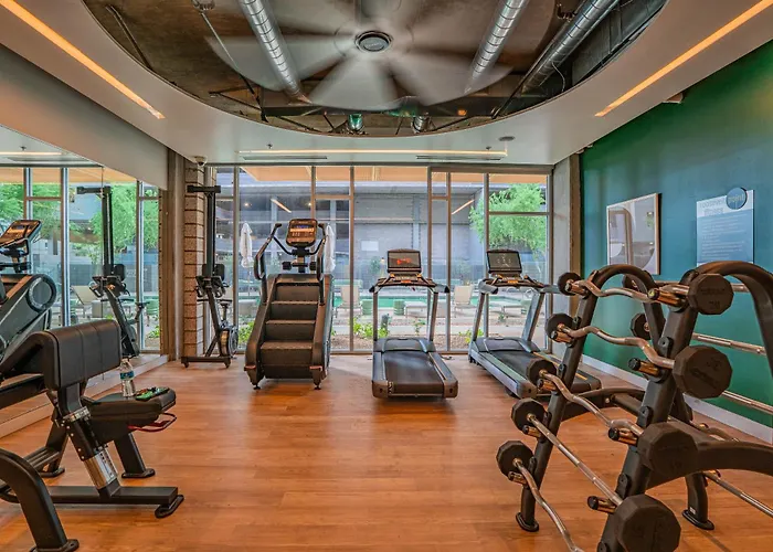 Apartamento 2br Roosevelt Row Gym Pool Parking Sleeps 8