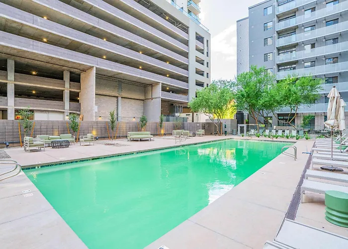 2br Roosevelt Row Gym Pool Parking Sleeps 8 Apartamento