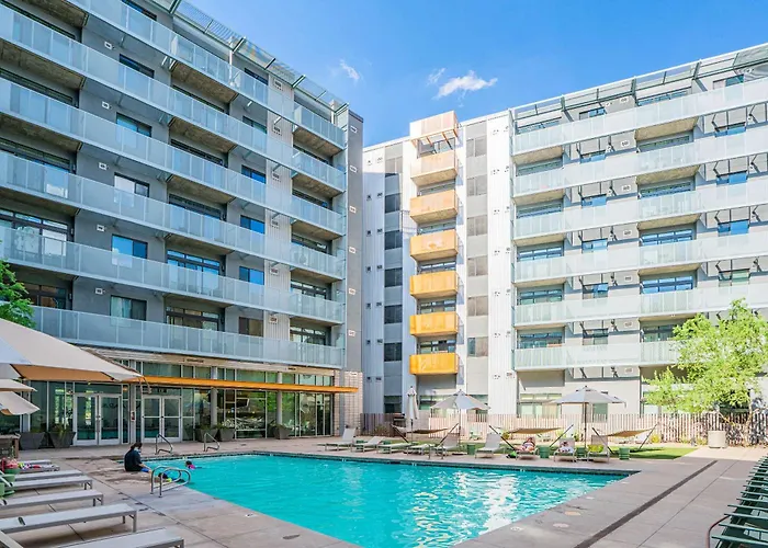 Apartamento 2br Roosevelt Row Gym Pool Parking Sleeps 8