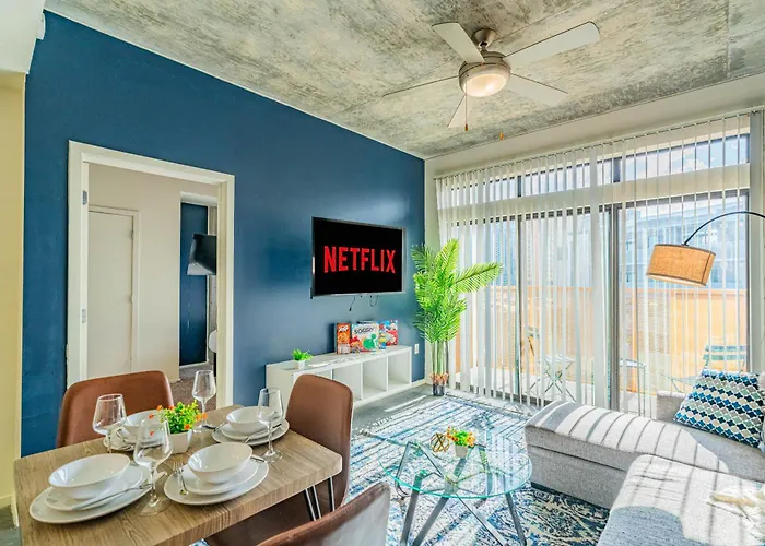 2br Roosevelt Row Gym Pool Parking Sleeps 8 Apartamento