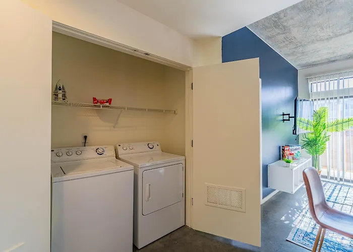 2br Roosevelt Row Gym Pool Parking Sleeps 8 Apartamento